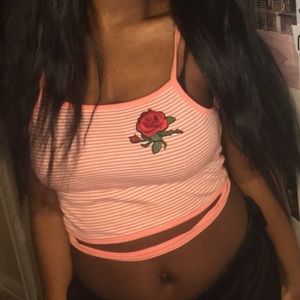 PINK / ROSE CROPTOP